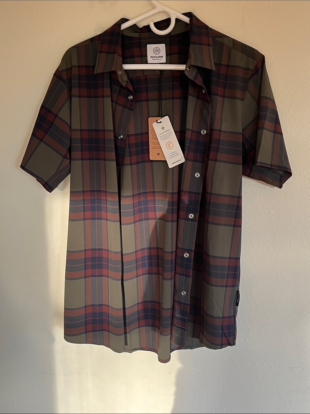 FLYLOW Anderson - Men's Short-Sleeve Plaid Button-Up Shirt - 4 Way Stretch